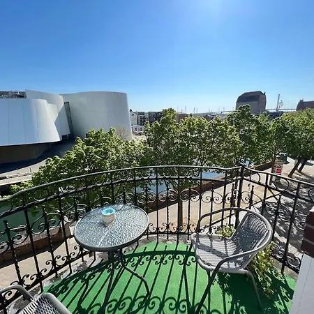 شقة Traumwohnung Am Altstadt Hafen شترالسوند